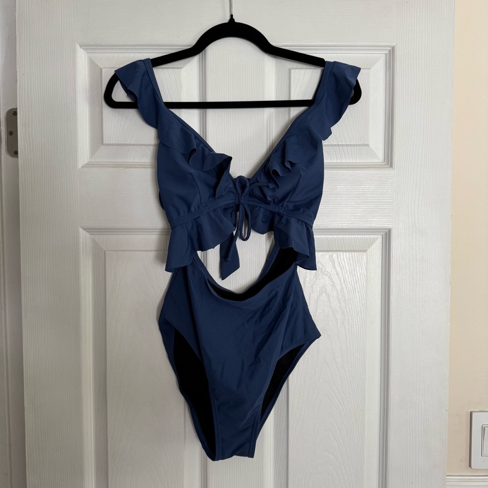 Chic Blue Ruffle One-Piece Swimsuit